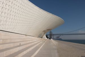 Read more about the article Revolusi Desain Arsitektur: Mengungkap Generative Design Studio di Revit 2026