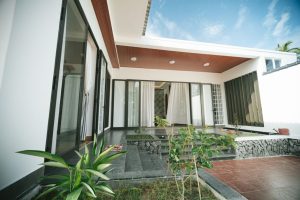 Desain rumah minimalis modern di area Surabaya Sidoarjo, tips dan biaya pembangunan.